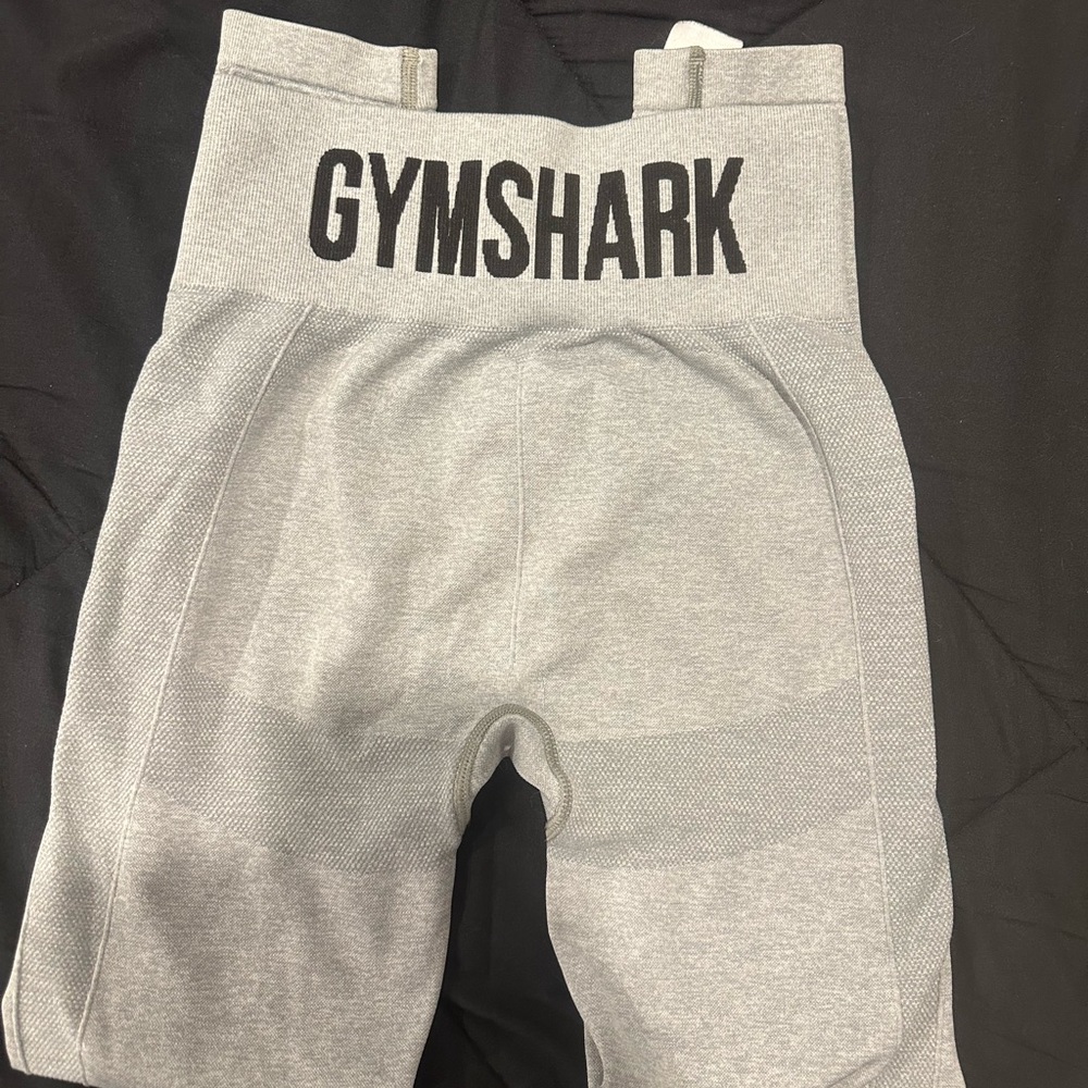 *SOLD* Gymshark Grey Leggings